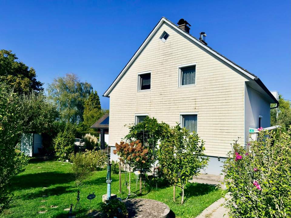 Saniertes Haus in verkehrsgünstiger Lage