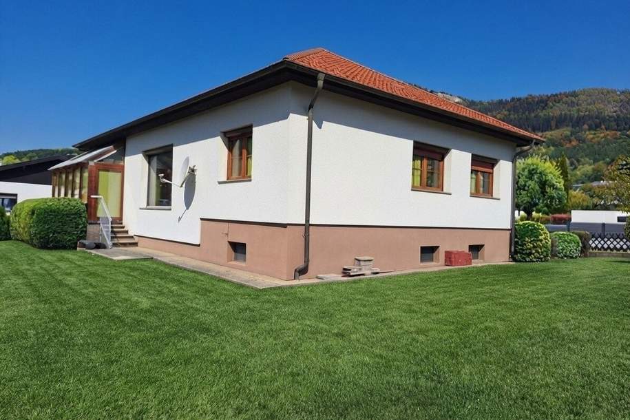 Charmanter, familienfreundlicher Bungalow mit Wintergarten und Sauna! Wohnen und Entspannen in Grünbach am Schneeberg!, Haus-kauf, 380.000,€, 2733 Neunkirchen