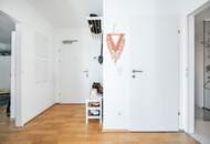 Perfekt geschnittene Dachwohnung mit großem Balkon - befristet vermietet bis 03/2027