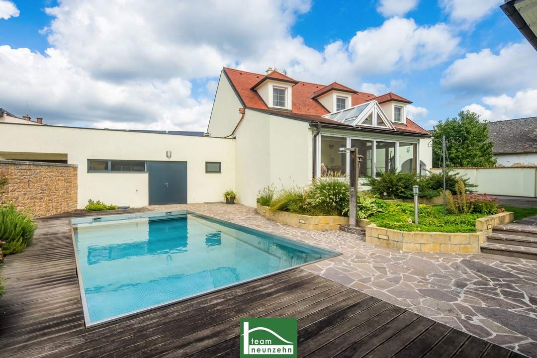 Achtung, seltene Gelegenheit - Geniales Stadthaus, generalsaniert mit Pool, Poolhaus, großzügigem Wellnessbereich & zusätzlichem Büro/Lager von ca. 120m²