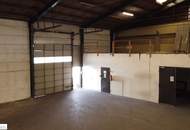 Vielseitige Industrie- / Werks- oder Lagerhalle mit 2 abgetrennten Bereichen und Galerie