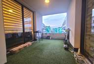 EXKLUSIV MIT SONNIGER LOGGIA &amp; HOCHWERTIGER EINRICHTUNG