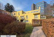 Ruhige, lichtdurchflutete 3-Zimmer-Dachgeschosswohnung mit zwei großzügigen Terrassen, Nähe U4!