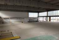 670 m² Halle mit LKW befahrbar.
