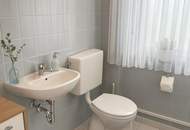 Großzügige Erdgeschosswohnung mit Loggia und Garage!