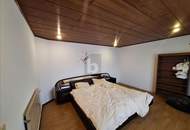 ZUHAUSE MIT MÖGLICHKEITEN: GROßZÜGIGES MEHRFAMILIENHAUS