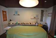 Flexibel gestaltbares Büro mit großen Glasfronten am Donaukanal