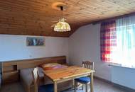 Einfamilienhaus mit Nebengebäude in ruhiger Lage