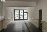 2 Zimmer und ca. 8 m² Terrasse