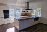 Großes Haus mit 2 Wohneinheiten und schönem Garten in ruhiger Lage in Neuhaus