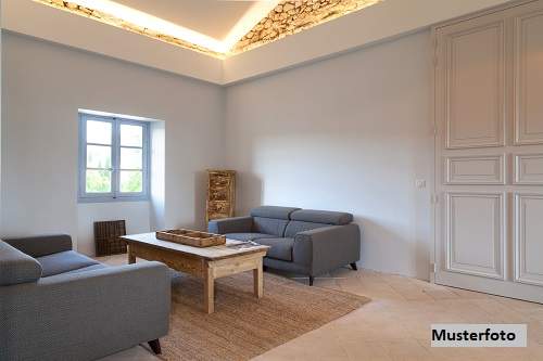 Traumhaftes Anwesen mit Villa, großzügigem Pferdestall & Garage