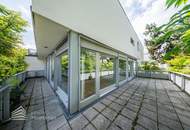Wunderschöne 4 - Zimmer Wohnung mit Terrasse und 2 Balkonen