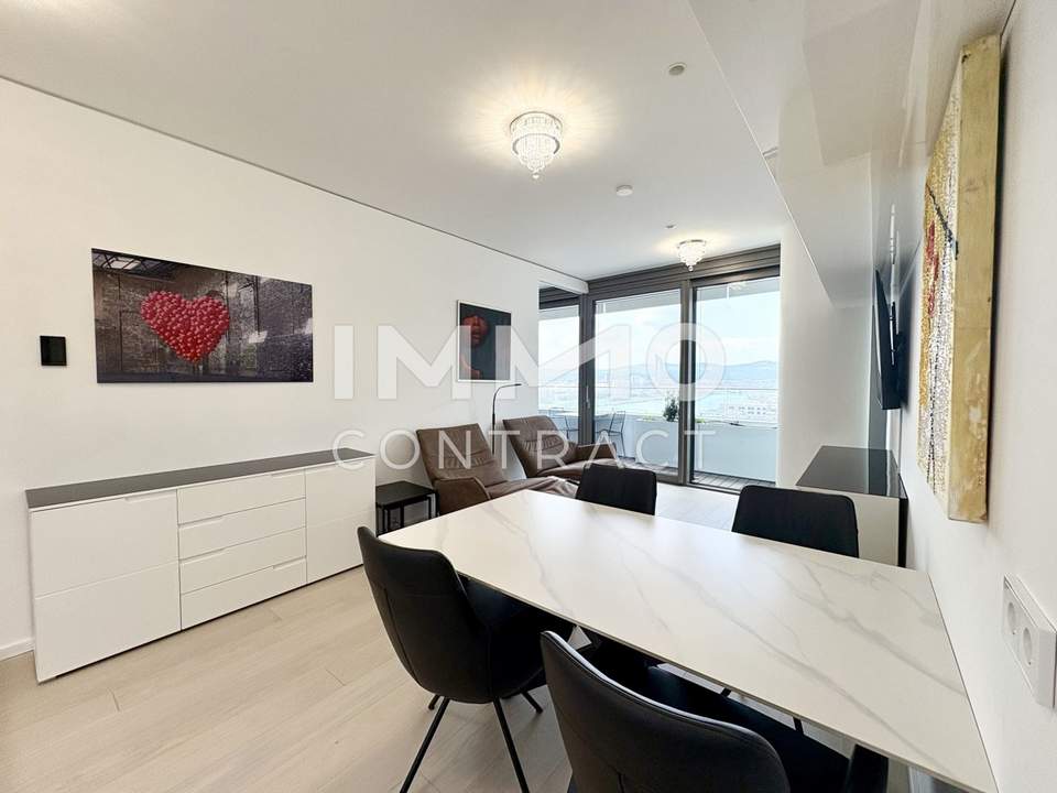 Attractively Furnished 3-Room Apartment with a View - DANUBEFLATS - Pool, & Gym in the Building
