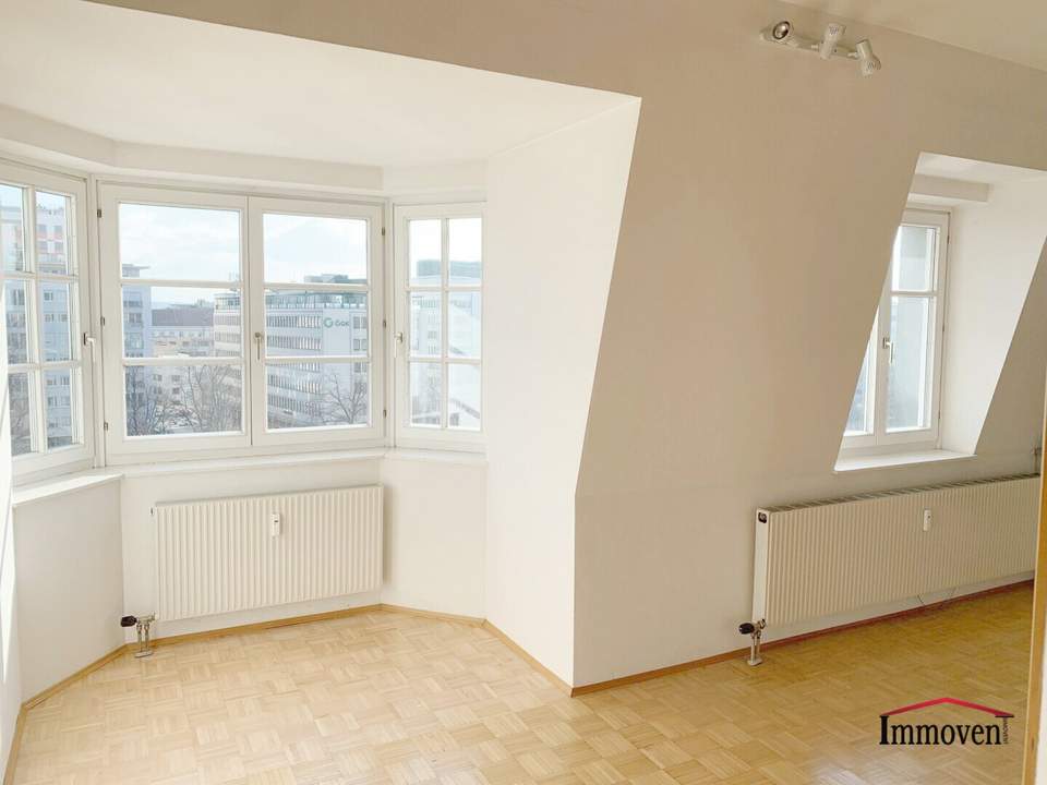 UNBEFRISTET - Helle Wohnung mit Galerie und wunderbarem Ausblick!