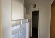 Neu sanierte 3-Zimmer Wohnung mit Küche und Balkon!