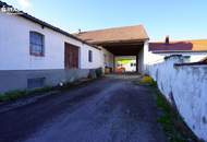 Einfamilienhaus mit Potenzial, Garagenplätzen und großen Nebengebäuden