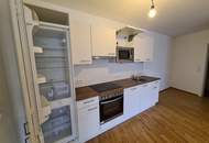 Schöne 3-Zimmer-Wohnung mit Balkon+Garagenstellplatz in der Lorystraße Nahe U3 und S-Bahn!