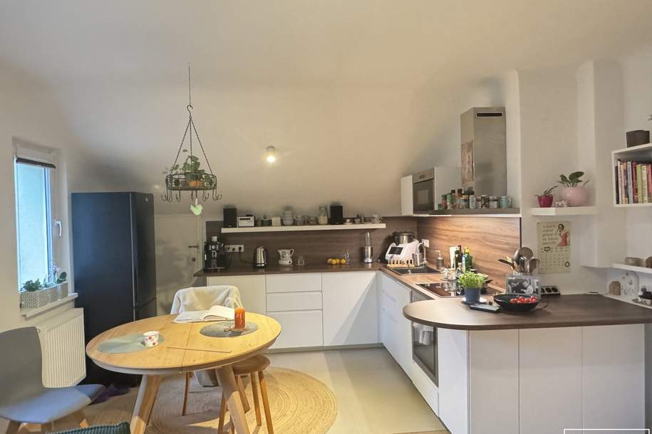 Stilvoll saniert &amp; lichtdurchflutet – 3-Zimmer-Dachgeschosswohnung in Bestlage Mauer | ZELLMANN IMMOBILIEN, Wohnung-kauf, 299.000,€, 1230 Wien 23., Liesing