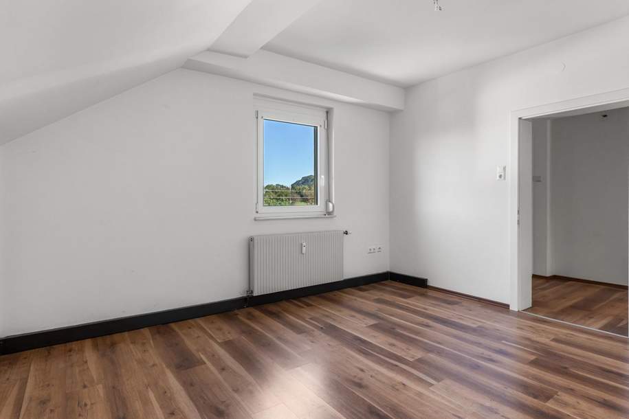 Perfekt als Studenten-WG: Große 3-Zimmer-Dachgeschosswohnung in Viktring, Wohnung-miete, 1.283,72,€, 9073 Klagenfurt(Stadt)