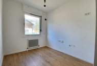 RENOVIERTE WOHNUNG MIT LOGGIA UND PARKPLATZ IN HERRLICHER WALDRAND-RUHELAGE