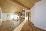 Dachgeschosswohnung mit traumhaftem Ausblick