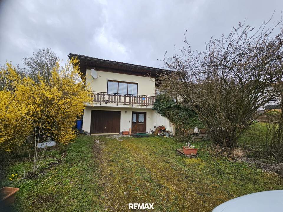 Einfamilienhaus in schöner, ruhiger Siedlungslage mit Fernsicht!