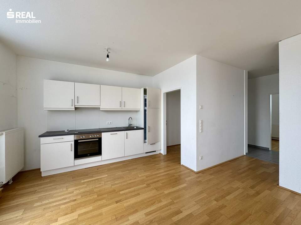 repräsentative Dachgeschoßwohnung mit ca. 120 m² Wfl. nahe Bahnhof