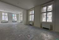 Erstbezug nach Sanierung – Repräsentatives Altbau-Büro nahe Rathaus mit Terrasse