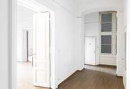 BÜRO IN ELEGANTEM HAUS / Blick auf Volkstheater und MQ / Sanierungsbedürftig