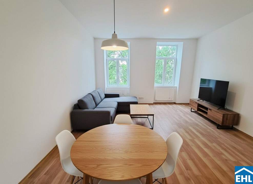 Innenhofruhelage: 2-Zimmer-Altbauwohnung in U-Bahn-Nähe