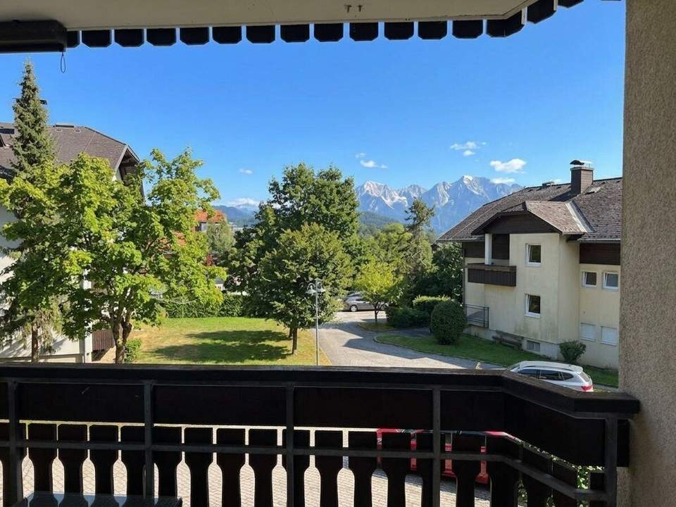 Wohnjuwel nahe Velden: Frisch modernisierte 3-Zimmer-Wohnung mit Karawankenblick und großem Kellerabteil