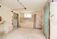 Viel Platz, viel Grün, viel Potenzial – renovierungsbedürftiges Einfamilienhaus mit schönem Grundstück - in 8654 Fischbach