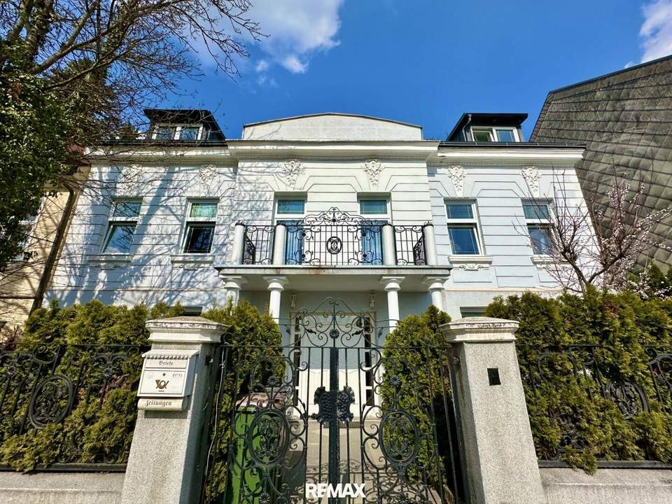 Repräsentative, stilvolle Villa mit vielfältigen Nutzungsmöglichkeiten!
