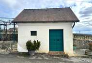 Ruhig gelegener, renovierter Weinkeller mit besonderem Flair!