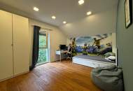 Modernes EinfamilienHAUS - Pool, Garten, Garage & 6 Zimmer