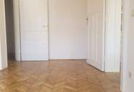 "Diese 5 Zimmer-Altbauwohnung mit sonniger Terrasse wartet genau auf SIE"