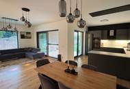 Neuwertiges Wohnhaus in ruhiger Lage
