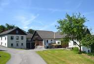 Ehemaliges Bauernhaus mit Nebengebäude und Grund