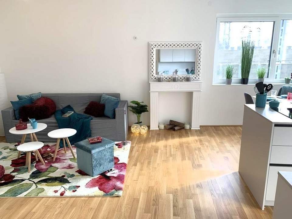 Super zentrale moderne 2-Zimmer Citywohnung mit Loggia