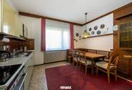 Einfamilienhaus mit großem Garten, Doppelgarage und viel Potenzial in Graz-Straßgang