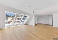 Imposante und sehr helle Dachgeschosswohnung mit 2 Terrassen und hochwertiger Ausstattung in ehemlaigen Fuhrwerkhaus