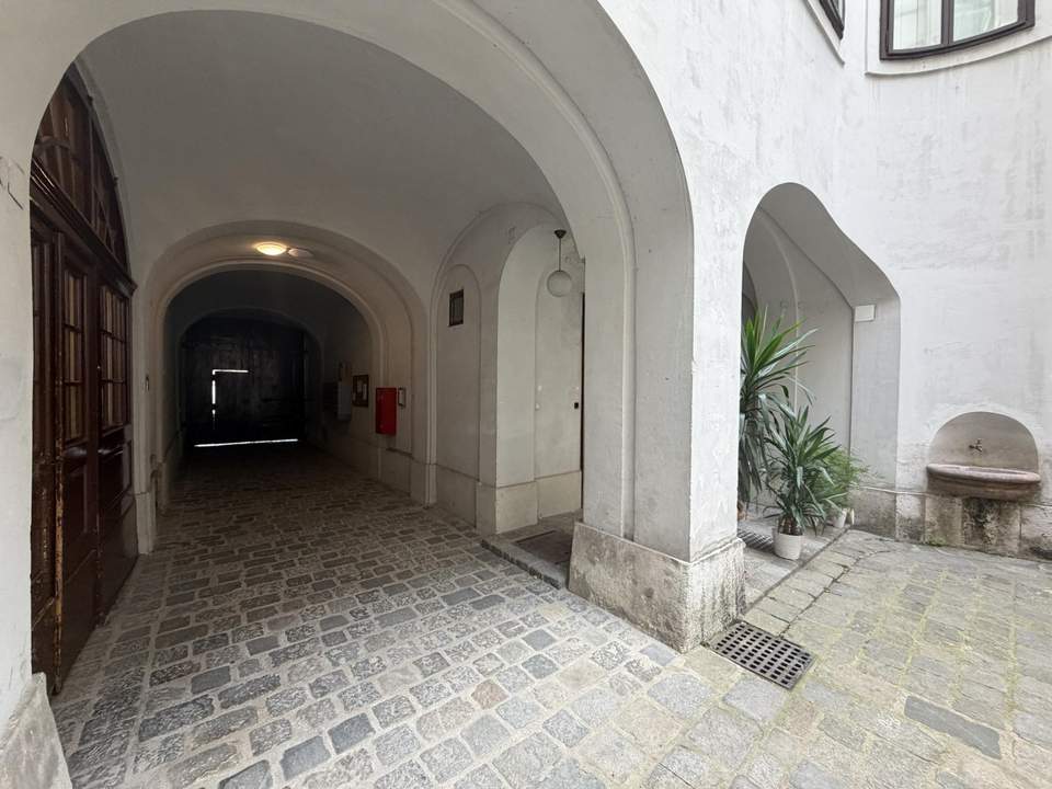 Wohnen an einem Stück Wiener Geschichte // Living in a Piece of Vienna’s History //