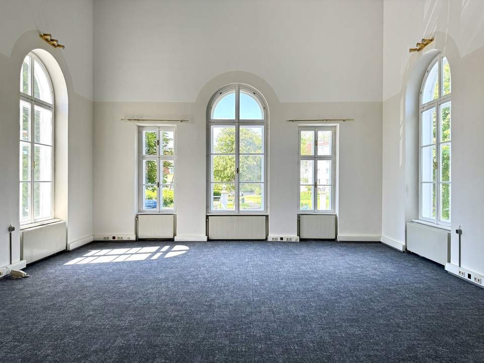 repräsentatives Büro (176 m²) in absoluter Frequenzlage - hohe Aufmerksamkeit für Ihre Firma