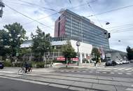 ERSTBEZUG - Helle 4-Zimmer Altbauwohnung mit 2 Bädern, 2 WCs, Abstellraum und Kellerabteil - UNBEFRISTET