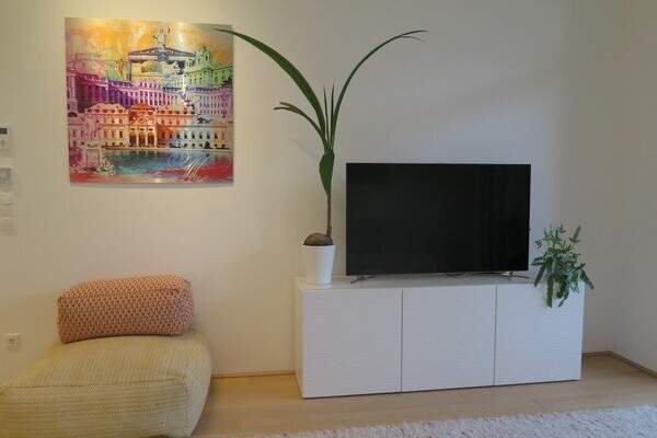 Möblierte Traumwohnung mit 2 Zimmern und einem ca. 14 m² großen Balkon im exklusiven Teil des Sonnwendviertels, Wohnung-miete, 1.500,00,€, 1100 Wien 10., Favoriten