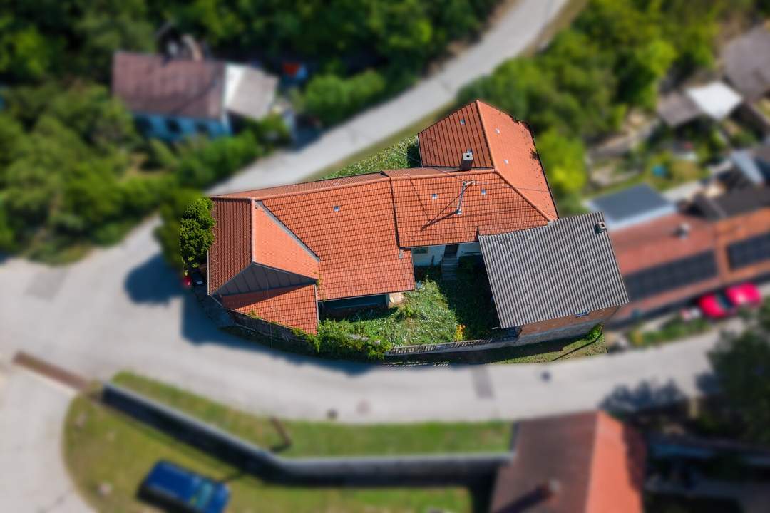 Sanierungsbedürftiges Häuschen in Velm-Götzendorf,