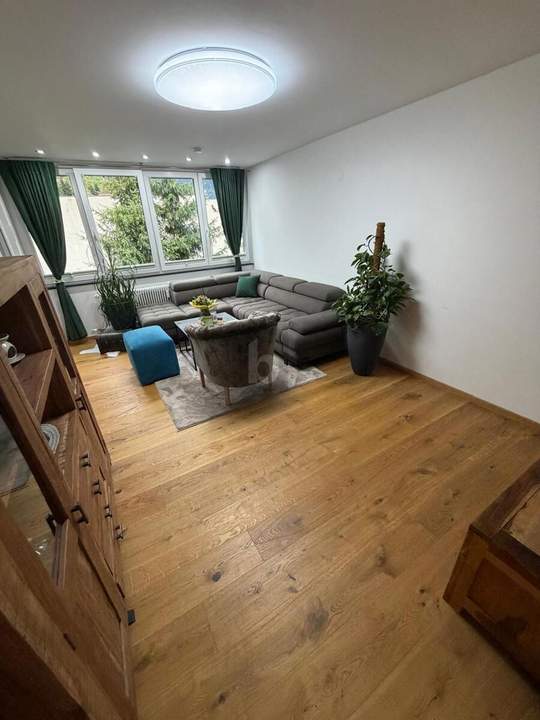 SANIERT! RUHIGE LAGE &amp; SONNIGEM BALKON