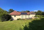 Exklusiv sanierter Vierkanthof mit idyllischem Innenhof und Naturgarten