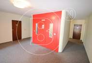 3-Zimmer-Loggia-Wohnung mit Garagenplatz in zentraler Grünruhelage!