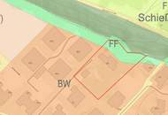 Großes Grundstück in Wolfurt mit Bungalow, der auf hoch motivierte Heimwerker wartet